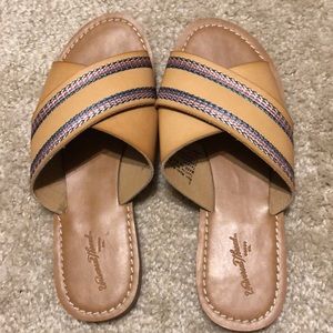Women’s Tan Sandals